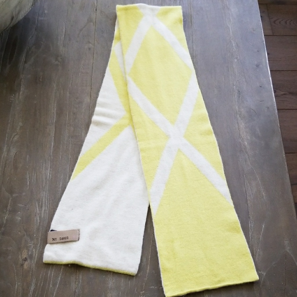 Gap scarf - Picture 2 of 4